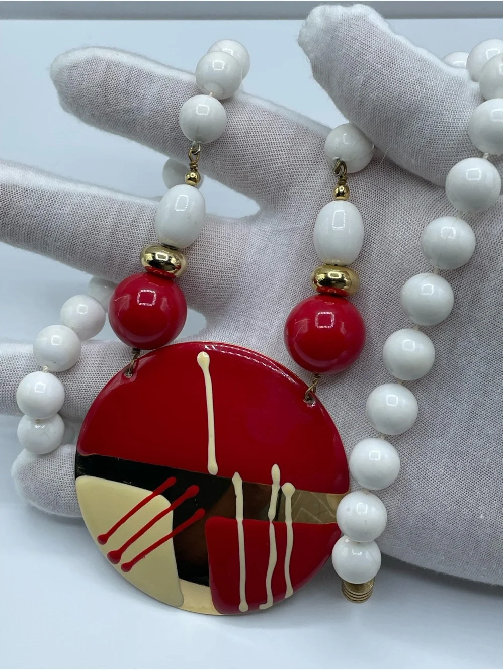 Red White Acrylic Beaded Statement Necklace Gold Tone Abstract Medallion